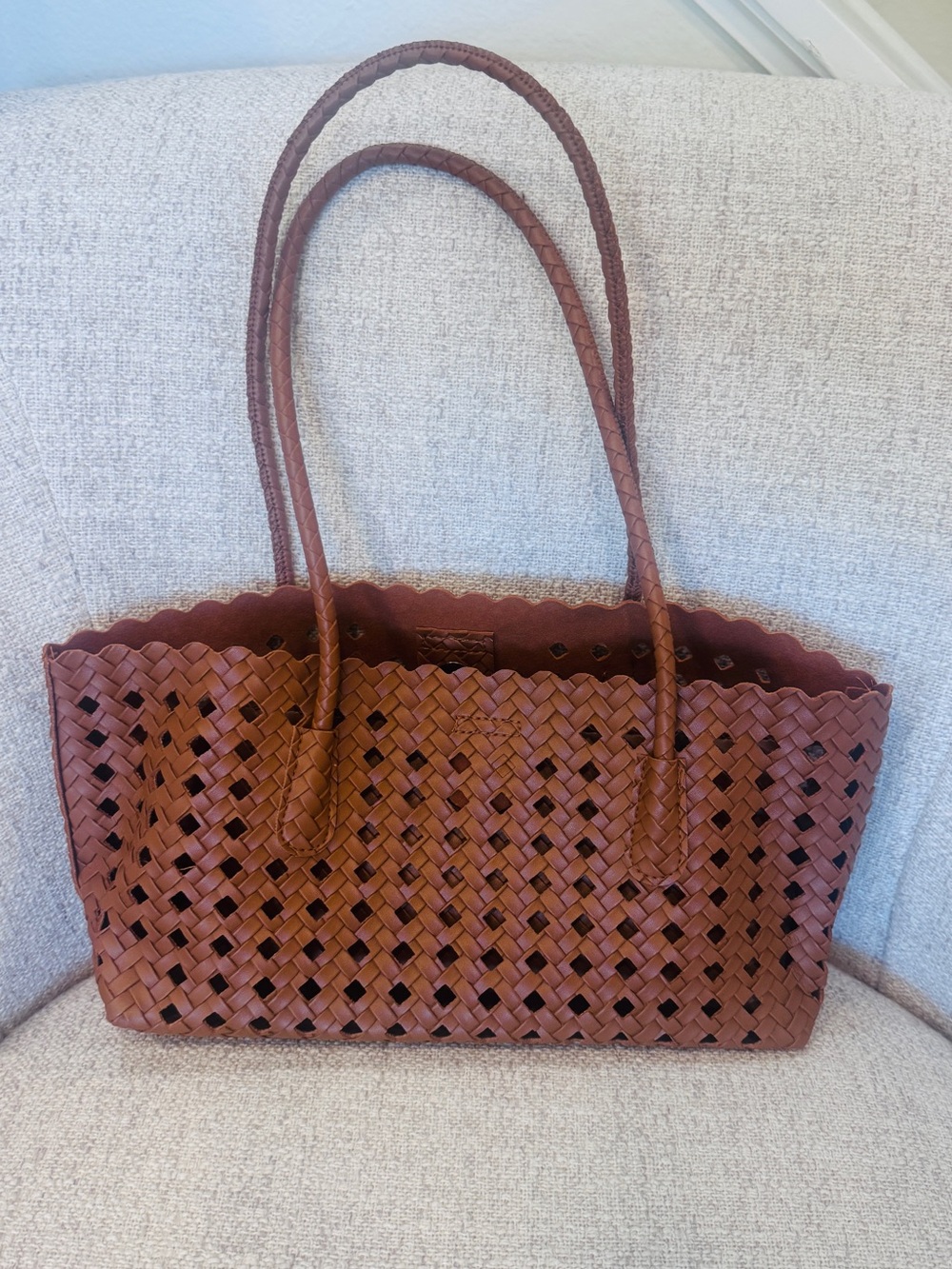 Ritz Carlton Kapalua Hawaii Resort soft  Leather Tote Bag in Brown